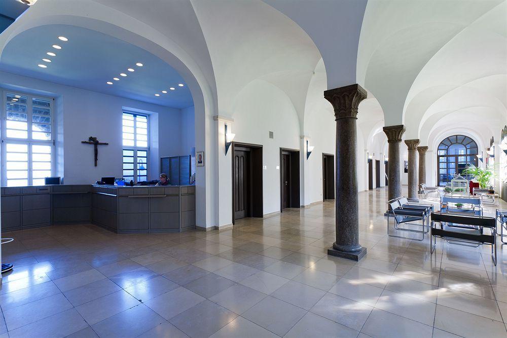 Kardinal Schulte Haus Hotel Bergisch Gladbach Ngoại thất bức ảnh