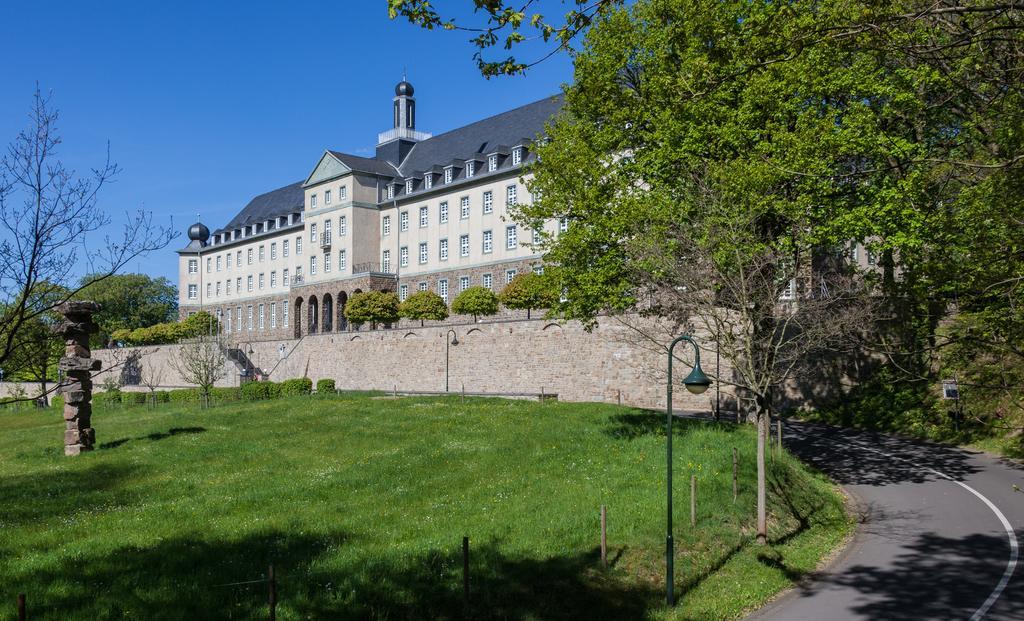 Kardinal Schulte Haus Hotel Bergisch Gladbach Ngoại thất bức ảnh