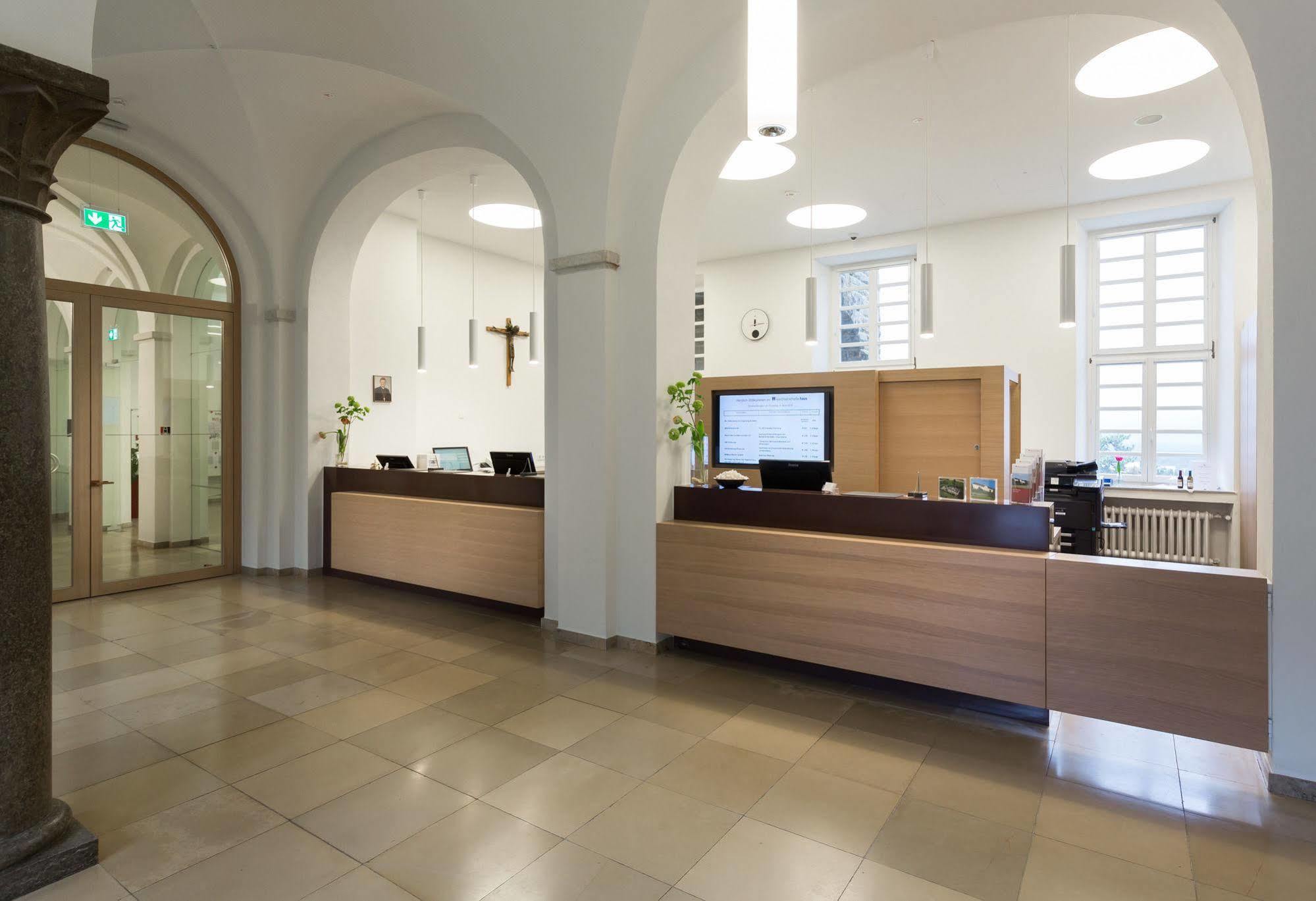 Kardinal Schulte Haus Hotel Bergisch Gladbach Ngoại thất bức ảnh